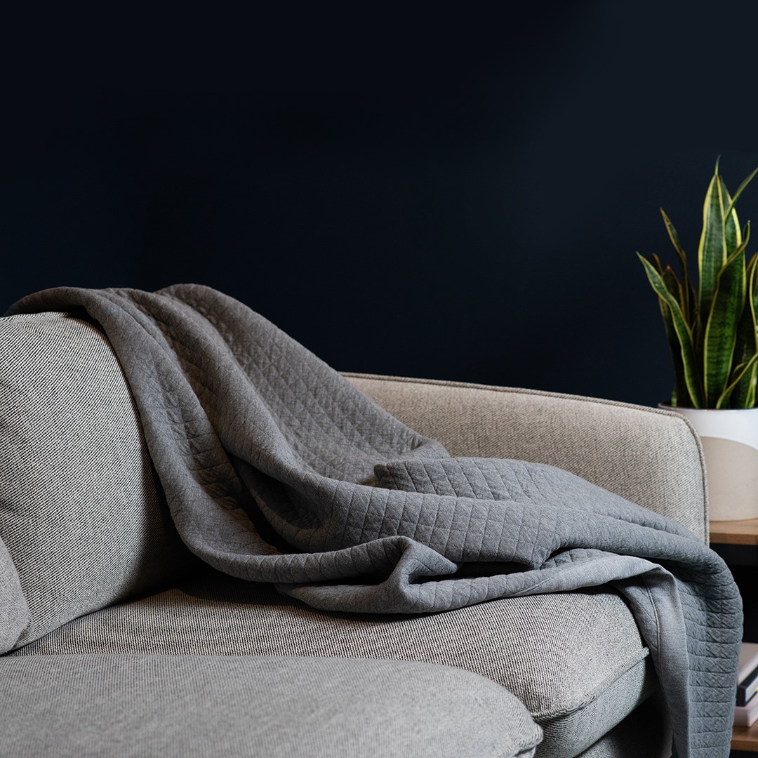 Curfew CBD Dream Blanket Review Travel Blanket for Athletes