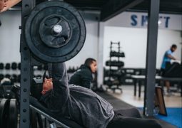 8 Golden Rules of Spotting at the Gym